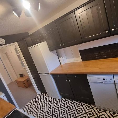 Spacious Self Contained Flat In Superb Location Lymington Luaran gambar