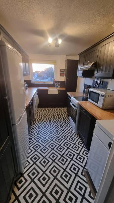 Spacious Self Contained Flat In Superb Location Lymington Luaran gambar