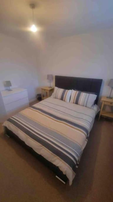 Spacious Self Contained Flat In Superb Location Lymington Luaran gambar